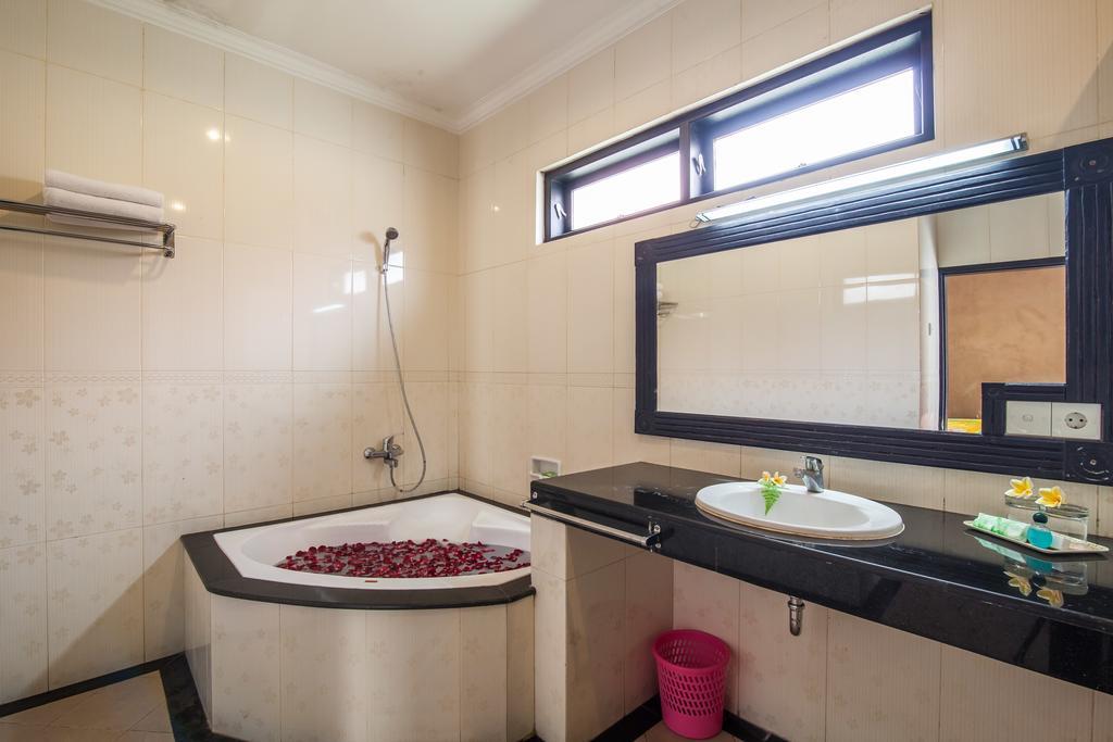 Puri Yuma Hotel Denpasar  Luaran gambar
